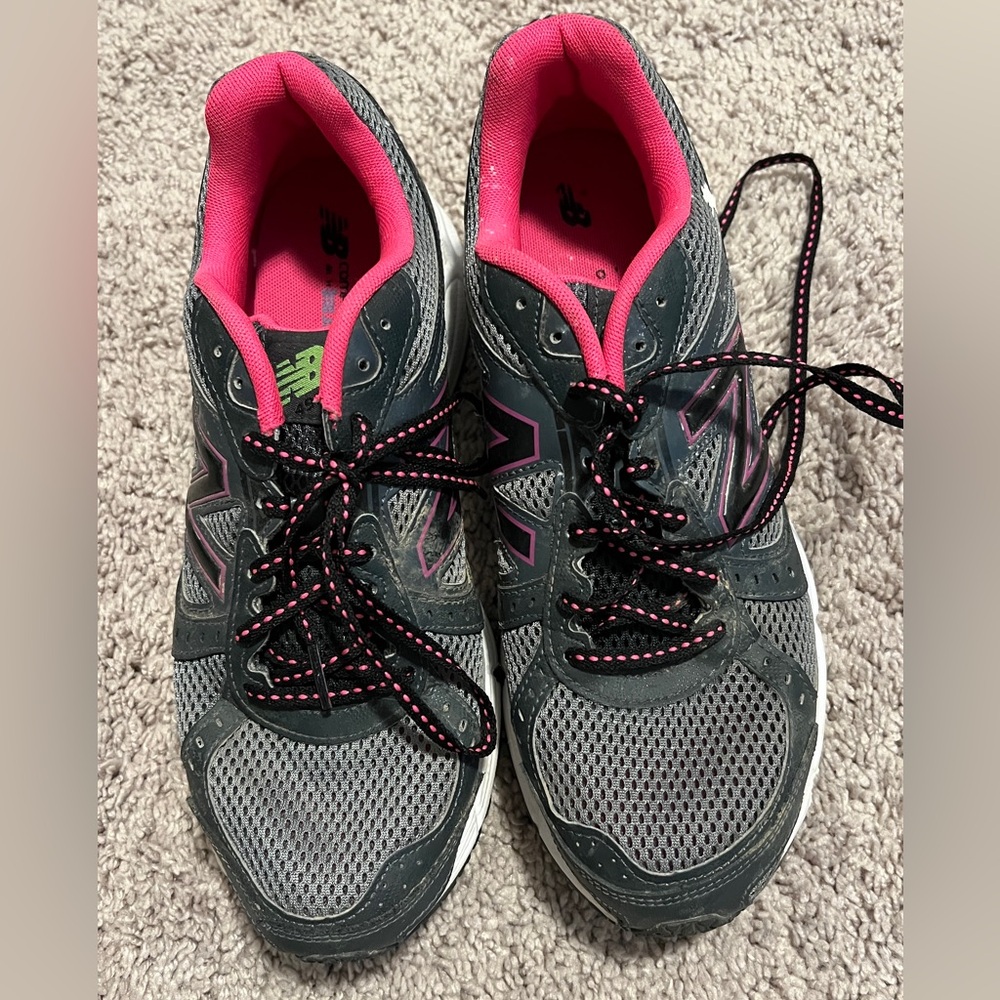 New Balance shoes Size 10